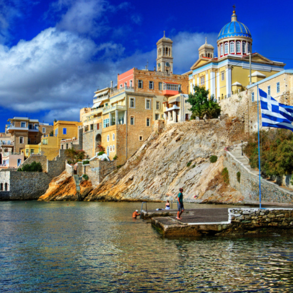 Da li ste posetili grčko ostrvo poznato po legendi o prirodnoj vijagri? VIDEO
