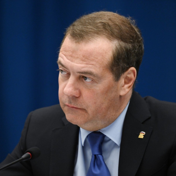 Medvedev o ruskom odgovoru na konfiskovanje imovine: Boleće ih